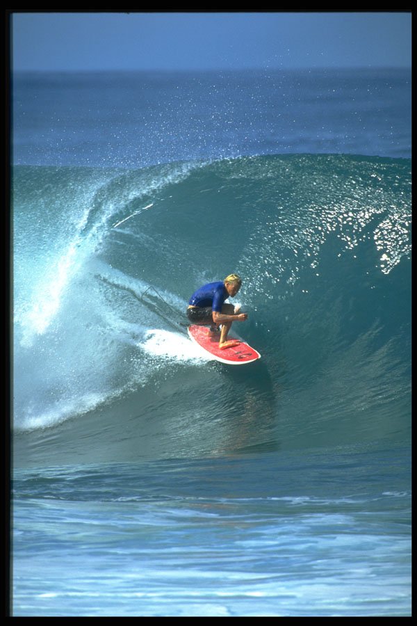 300083 Fun surf on the North Shore, Oahu, Hawaii A4 Photo Print