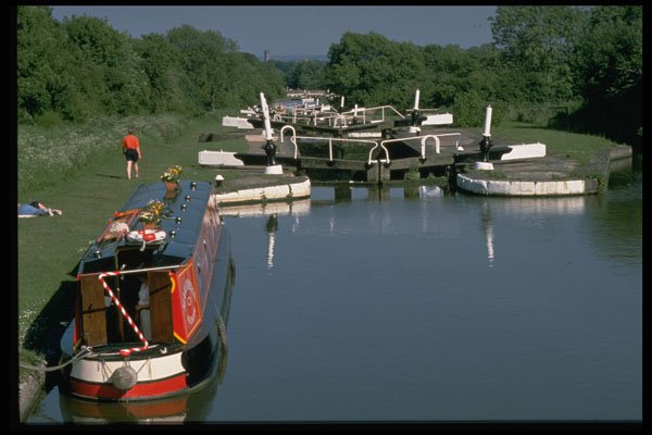 301042 Hatton Locks Near Warwick A4 Photo Print