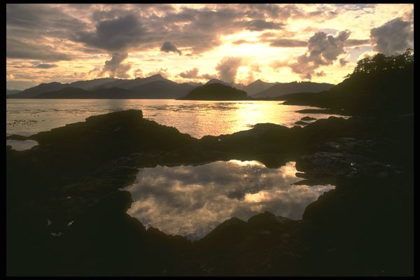 309063 Alaska Coast A4 Photo Print
