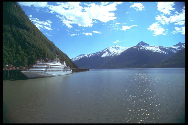 309082 Cruise Ship, Skagway A4 Photo Print