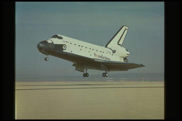 323006 Shuttle Landing A4 Photo Print