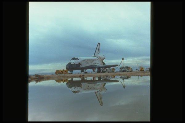 323029 Shuttle Reflection A4 Photo Print