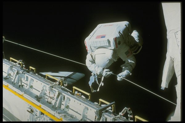 323042 Fixing The Shuttle A4 Photo Print