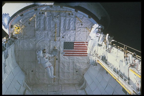 323045 Shuttle Bay A4 Photo Print