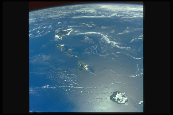 323087 Hawaiian Islands A4 Photo Print