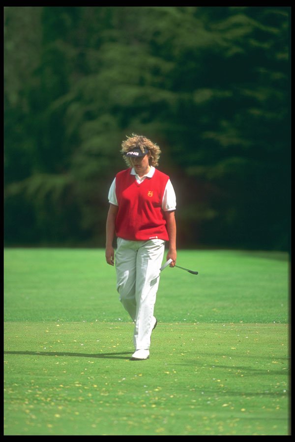 324075 Golfer A4 Photo Print