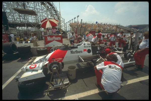 325035 Emerson Fittipaldi, Pit Stop, Toronto Indy A4 Photo Print