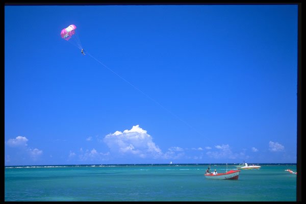328032 Para sailing, Seven Mile Beach, Negril A4 Photo Print