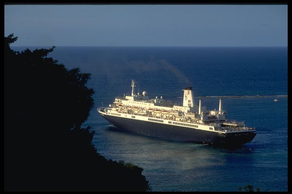 328088 Morning Arrival, Ocho Rios A4 Photo Print