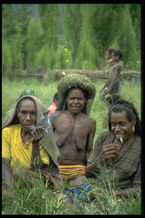 330026 Village Women At Market A4 Photo Print