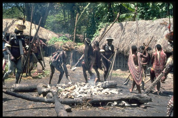 330091 Hunters Preparing Fire A4 Photo Print