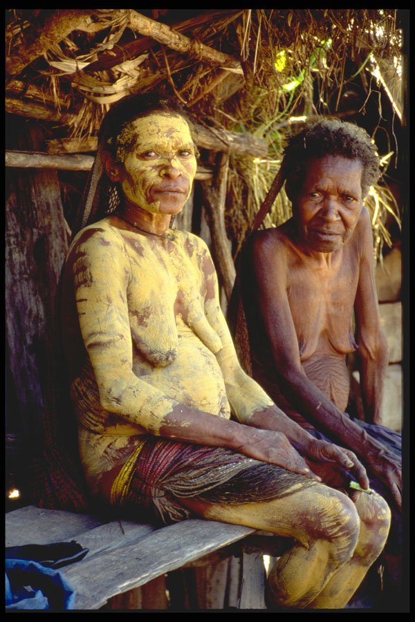 330095 Jiwiki Woman A4 Photo Print