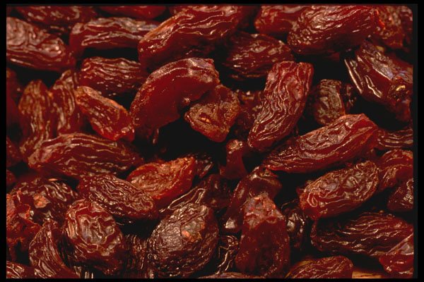 332062 Raisins A4 Photo Print