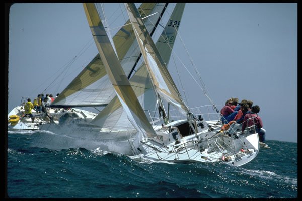 338096 Upwind Battle A4 Photo Print