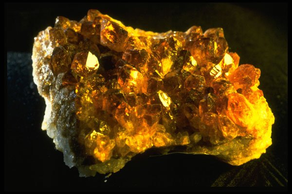 342098 Brazilian Citrine Clusters A4 Photo Print