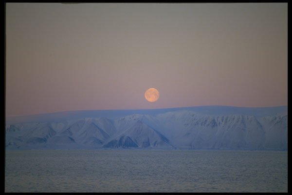 344065 Moonrise, Ellesmere, Northwest Territories A4 Photo Print