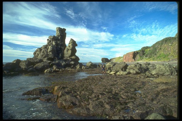 344074 Coastal Hiking, Gros Morne, Newfoundland A4 Photo Print