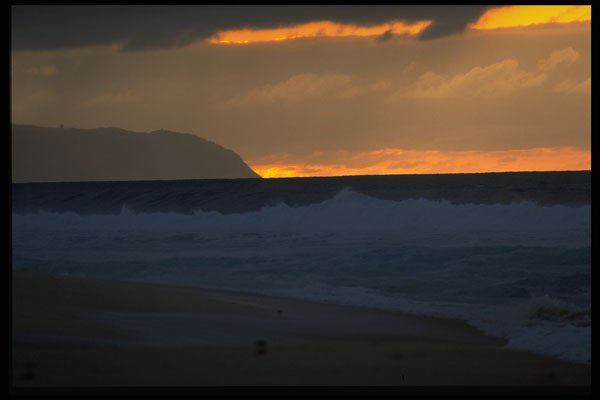 345021 North Shore, Oahu, Hawaii A4 Photo Print