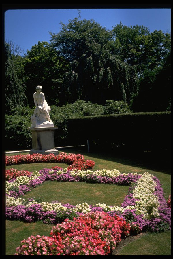 346029 Statue And Flower Beds The Elms, U.S.A. A4 Photo Print