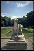 346035 Two Lionesses Vaux le Vicomte, France A4 Photo Print