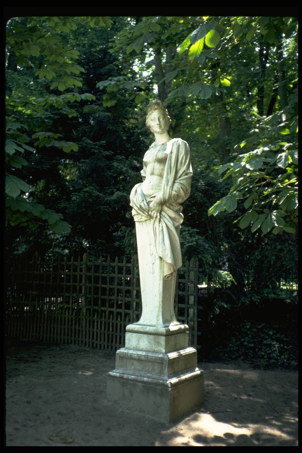 346038 Female Statue Versailles, France A4 Photo Print