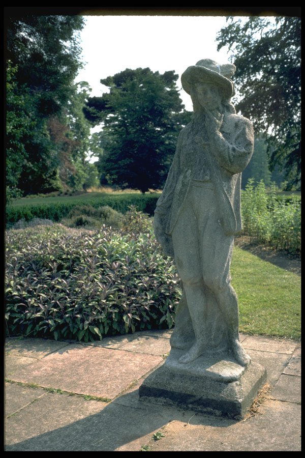 346042 Shepherd Sculpture Sion Park, England A4 Photo Print
