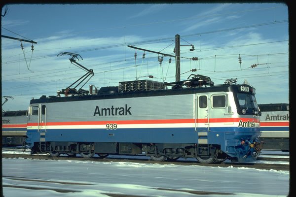 351085 Amtrak Electric Locomotive 939 1982 A4 Photo Print