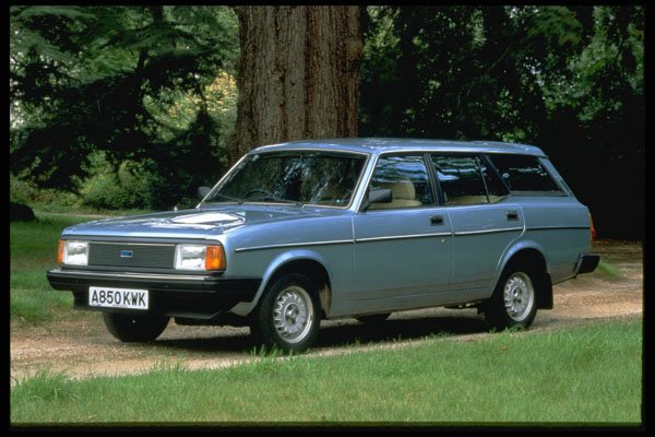 354012 Morris, Ital 1.7 Estate Car, 1984 A4 Photo Print