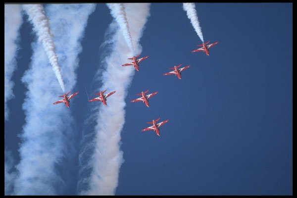 359074 BAe Hawk T. Mk 1A, The Red Arrows, Royal Air Force A4 Photo Print