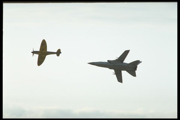 359075 Supermarine Spitfire, Panavia Tornado F. Mk 3, Royal AF A4 Photo Print