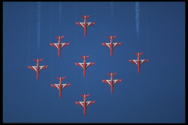 359079 BAe Hawk T. Mk 1A, The Red Arrows, Royal Air Force A4 Photo Print
