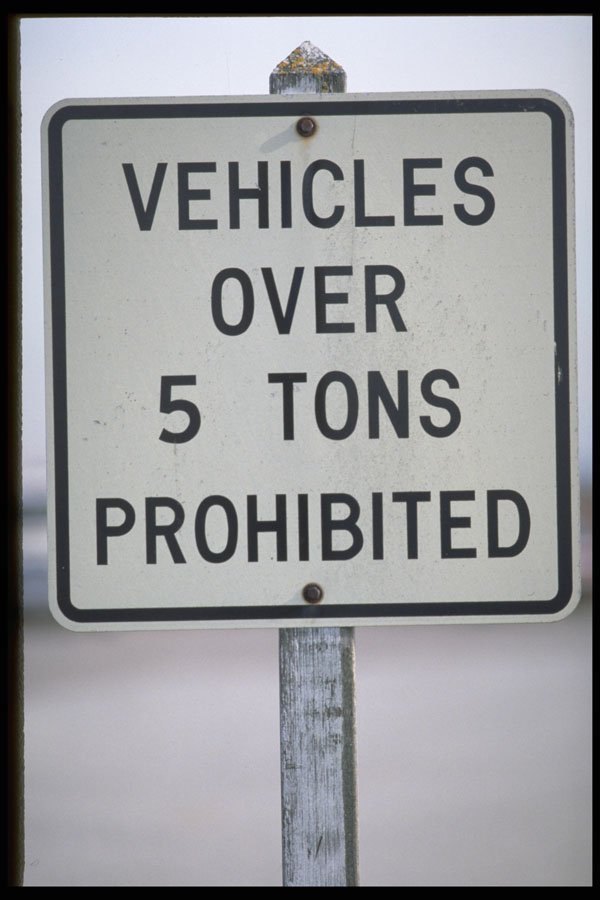 363034 Vehicles Over 5 Tons Prohibited A4 Photo Print