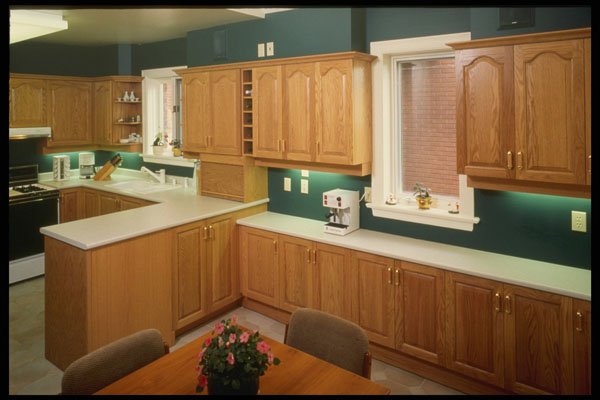 364000 Honey colored Cabinets A4 Photo Print
