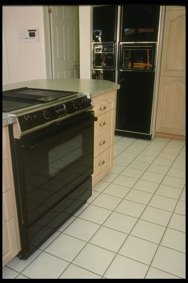 364081 Jet Black Appliances A4 Photo Print