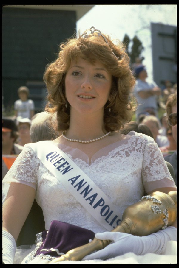 365030 Apple Blossom Queen, Nova Scotia A4 Photo Print