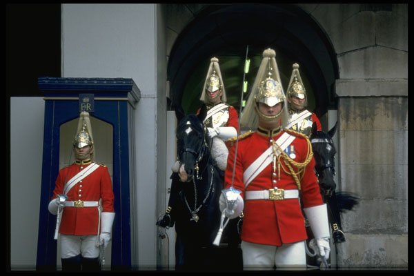 368011 A Royal Tradition A4 Photo Print