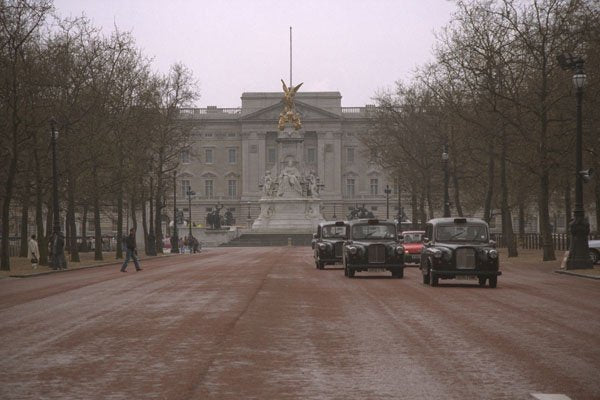 368050 Buckingham Palace A4 Photo Print