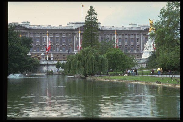 368072 Buckingham Palace From St. James's Park A4 Photo Print