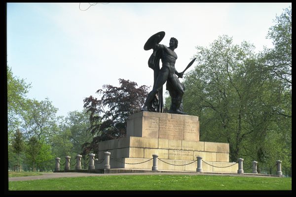 368093 George III Statue, Hyde Park Corner A4 Photo Print