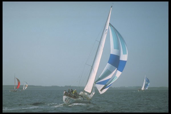 370017 Sailing A4 Photo Print