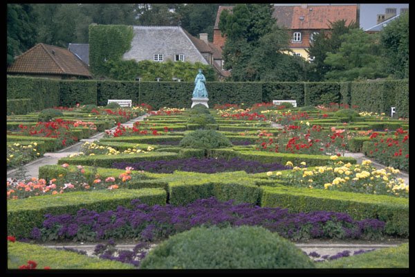 372006 View Of Rose Garden, Rosenborg Have A4 Photo Print