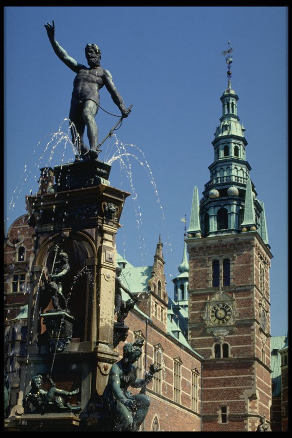 372072 Frederiksborg Castle, Hilleroed A4 Photo Print