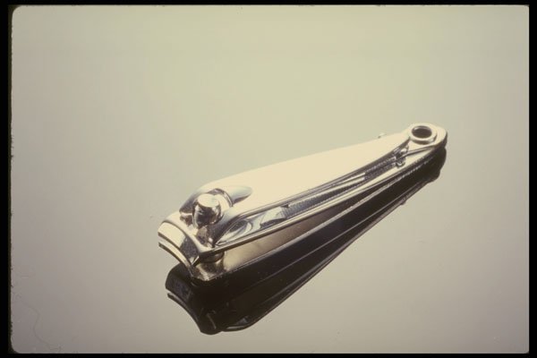 373004 Nail clipper A4 Photo Print