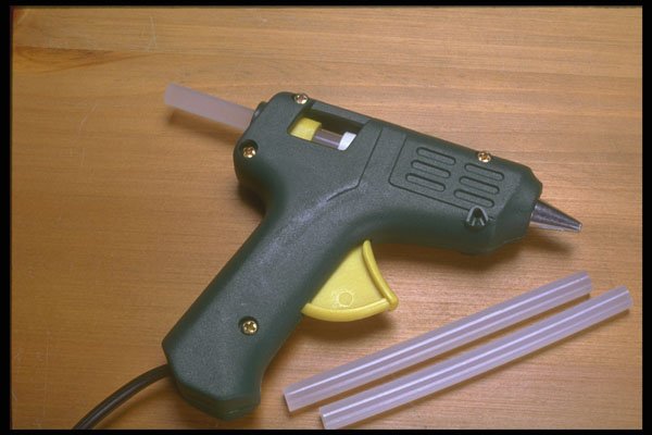 373020 Glue Gun A4 Photo Print