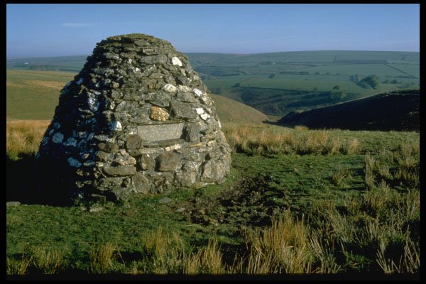 374008 Monument John William Fortecue , Near Five Barrows Cross A4 Photo Print