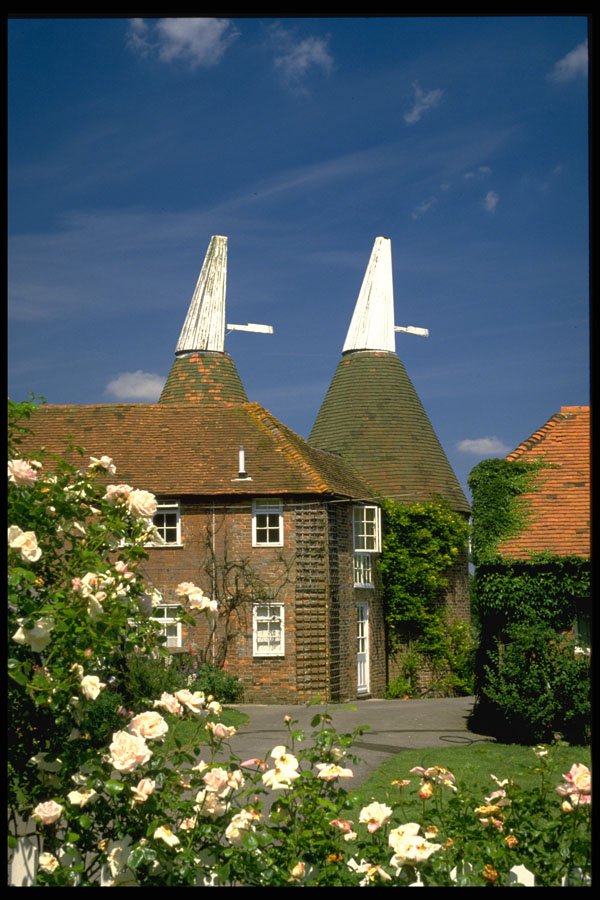 374086 Kentish Oast house Scene, Hever, Kent A4 Photo Print