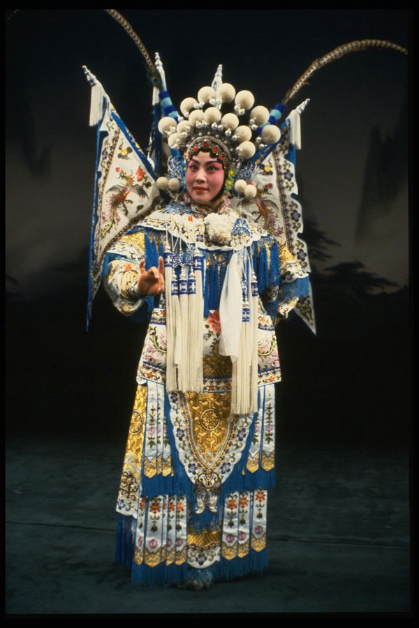 375027 Far Eastern Dancer A4 Photo Print
