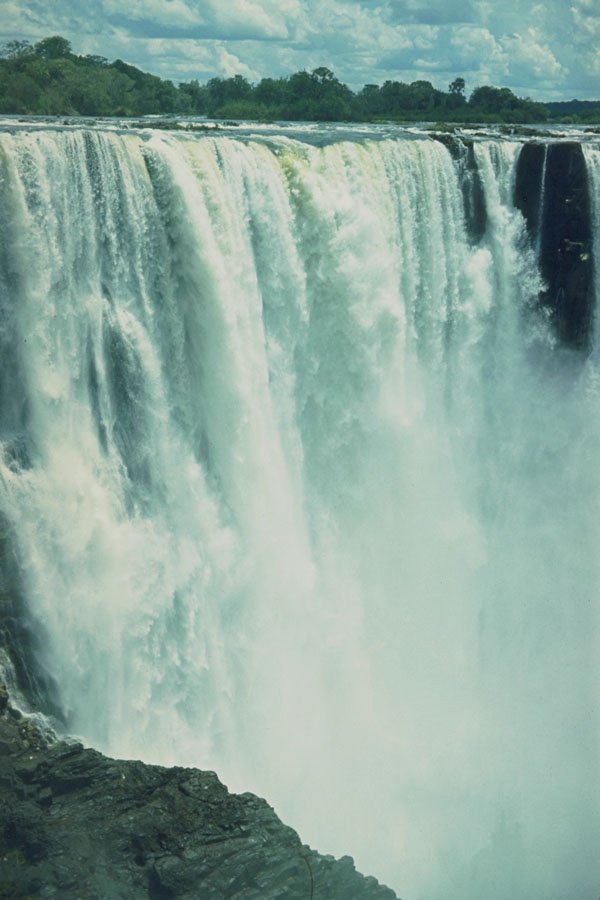 377032 Victoria Falls, Zimbabwe A4 Photo Print