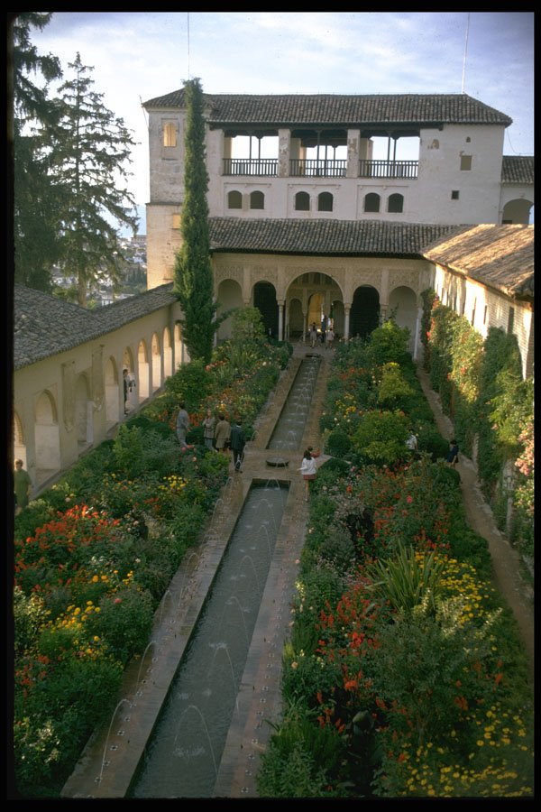 379058 Generalife Gardens, Granada A4 Photo Print