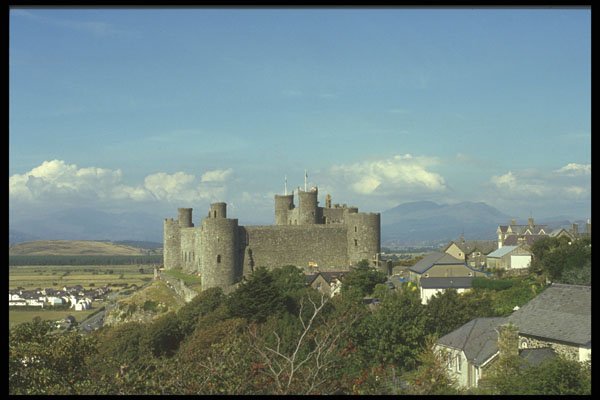 382034 Harlech Castle, Wales A4 Photo Print